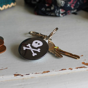 Black and white skull and crossbones steampunk goth keyring by Laura Lee Designs in Cornwall