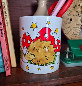 Hedgehog toadstools and stars pen pot