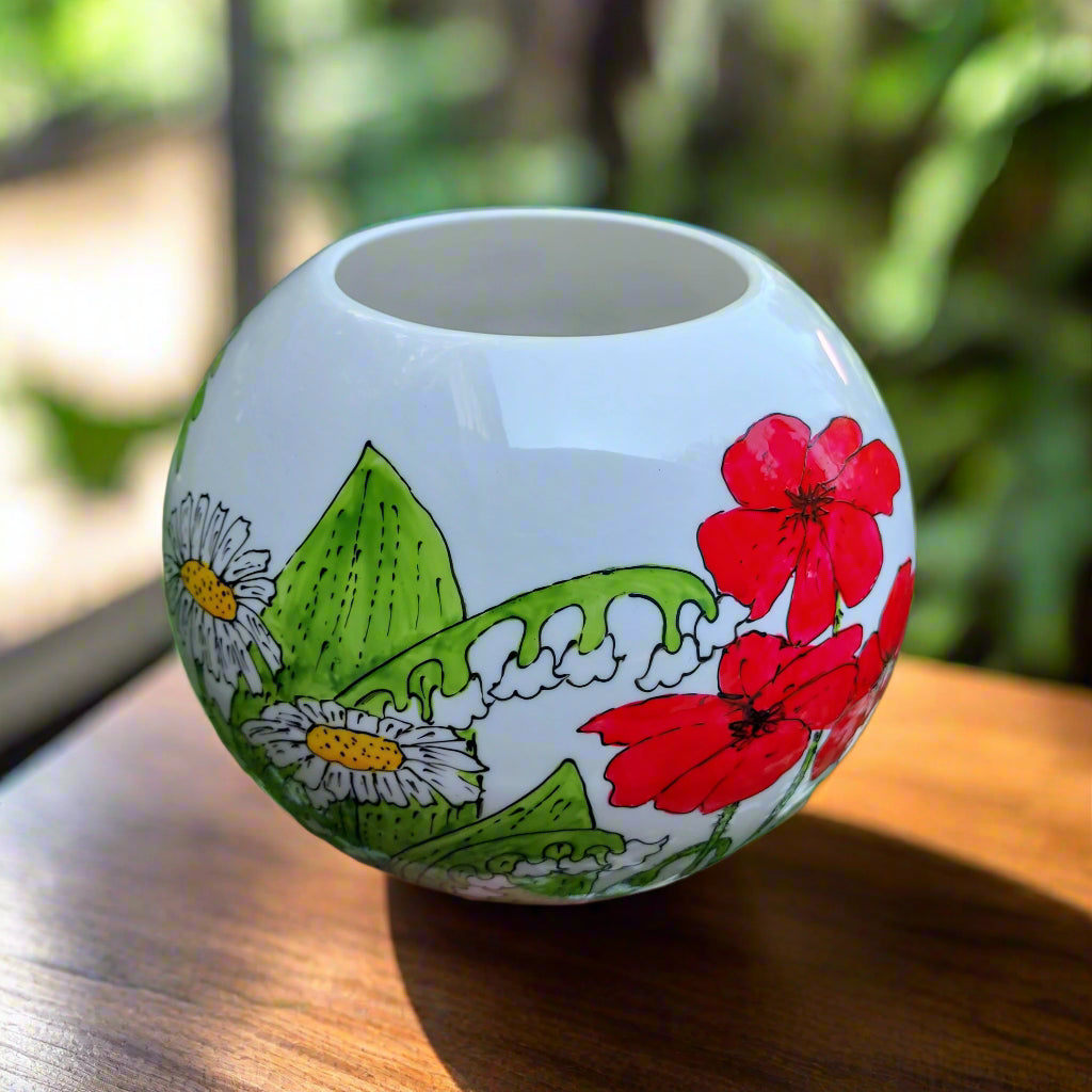 Floral globe vase Laura Lee