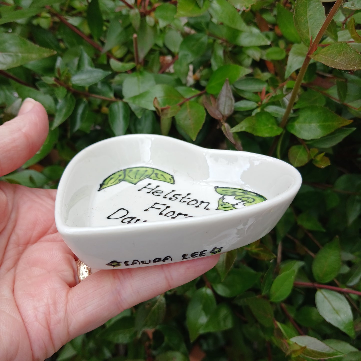 Helston Flora Day Heart Trinket Dish - Lily Of The Valley - Hand Painted - Ceramic