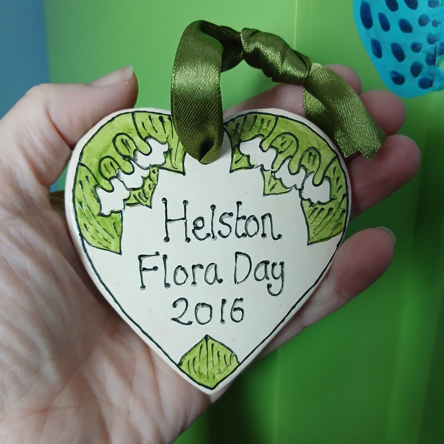 2nds - Helston Flora Day Heart 2016 - Lily Of The Valley - Ceramic - Hand Painted