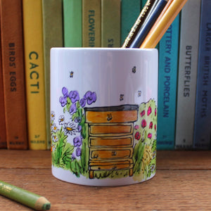 Beekeepers pen pot hand painted by Laura Lee